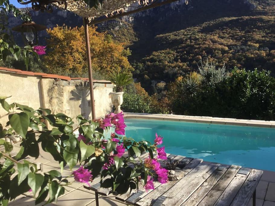 Charmante Maison Avec Piscine Gourdon  Eksteriør bilde